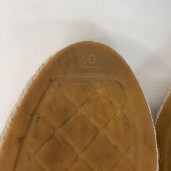 Chanel High Top CC Logo Espadrilles - Picture 13 of 13